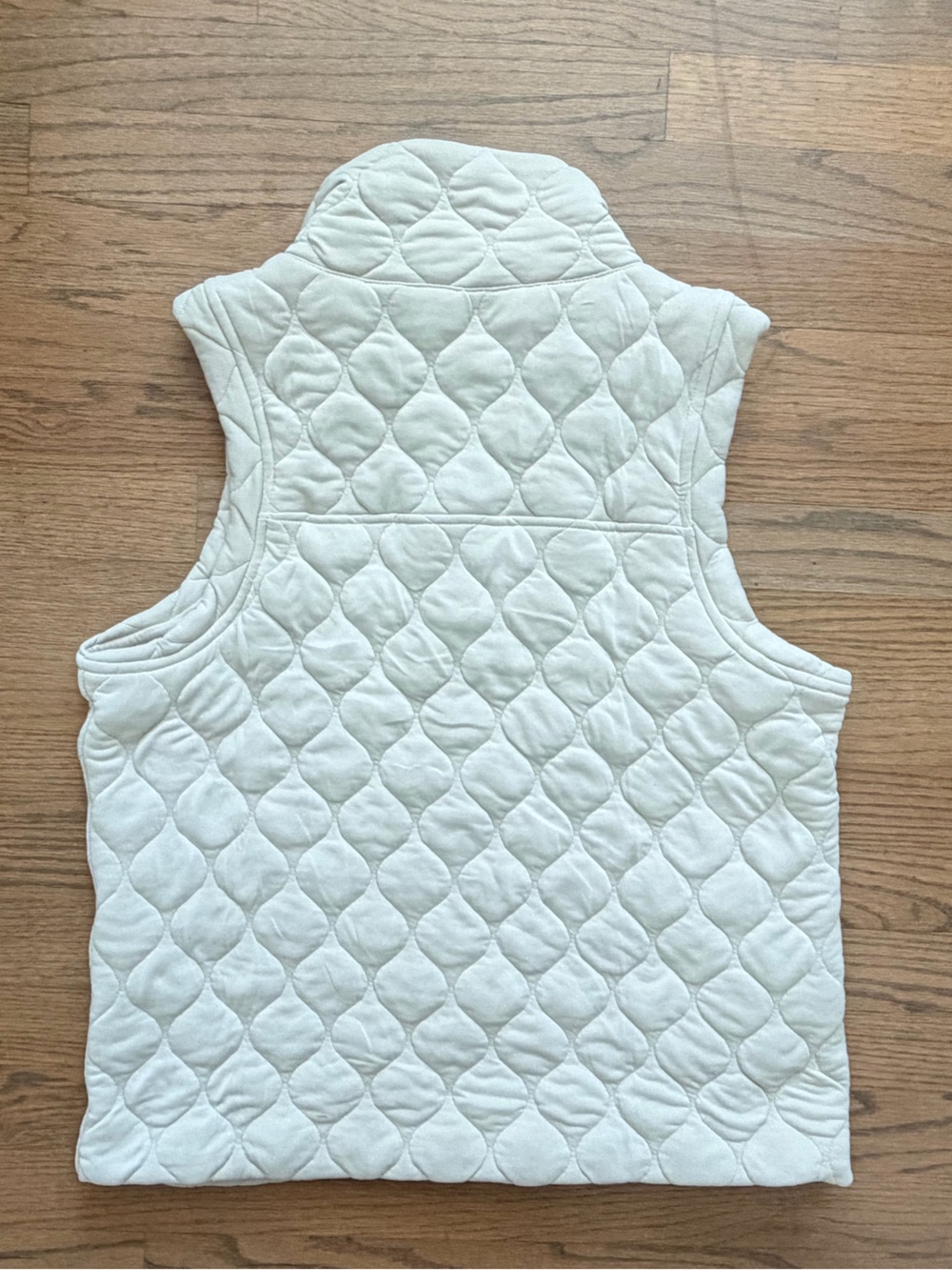 Kirkland Signature Cream Quilted Vest with Stand Collar M - Picture 7 of 7